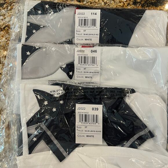 NWT Gymboree Boys White, Red & Navy Embroidered Shark Rashguard -SIZE 3T - Picture 8 of 8